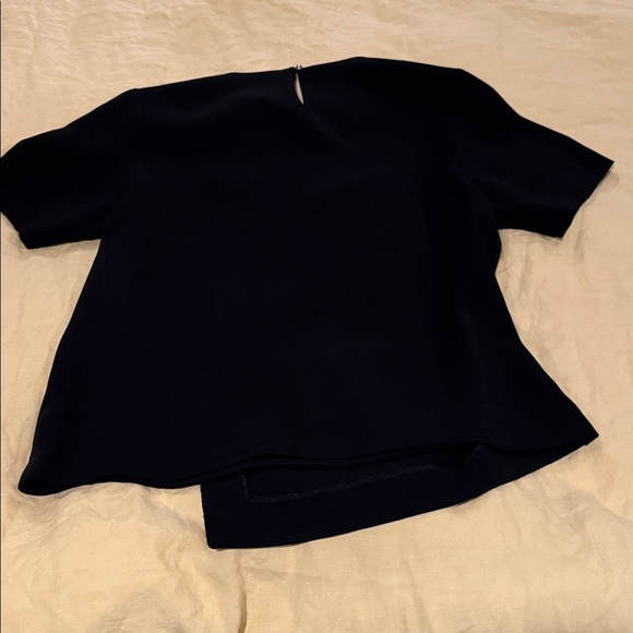 Argent Black Asymmetrical Short-Sleeve Top – Size 8 (Workwear) - Picture 6 of 7